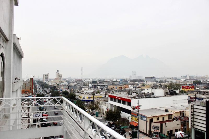 Hotel Plaza del Arco Express Monterrey Exterior foto